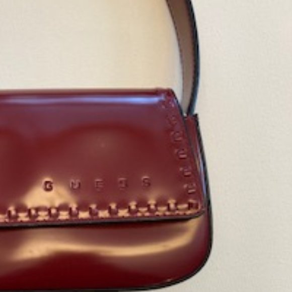 Guess: - Picture 11 of 11